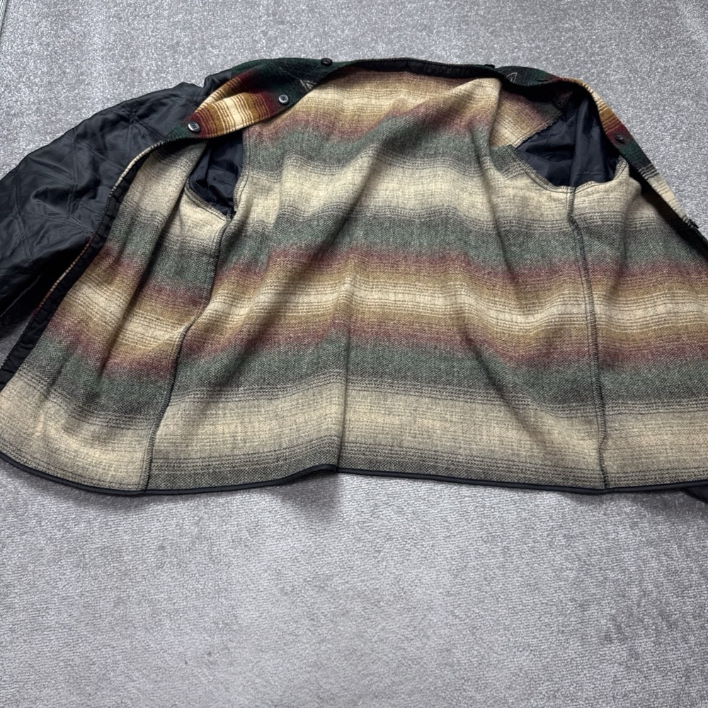 Vintage Woolrich XL Coat LINER ONLY Serape Wool Buttons USA Stripe Replacement - Picture 6 of 7